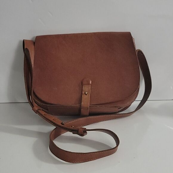 Lucky Brand The Point Leather Saddle Bag - Picture 2 of 12